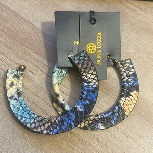 ANTHROPOLOGIE EARRING